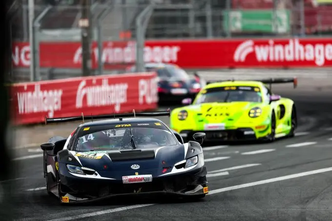 DTM Norisring 2025 Foto 5 Jack Aitken kon Thomas Preining lang achter zich houden
