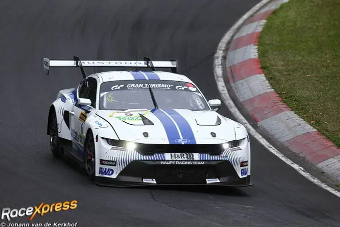 HRT Ford Mustang