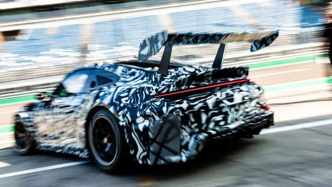 Wereldwijde raceprimeur: de nieuwe Porsche 911 Cup modeljaar '26 Foto Porsche Newsroom 7