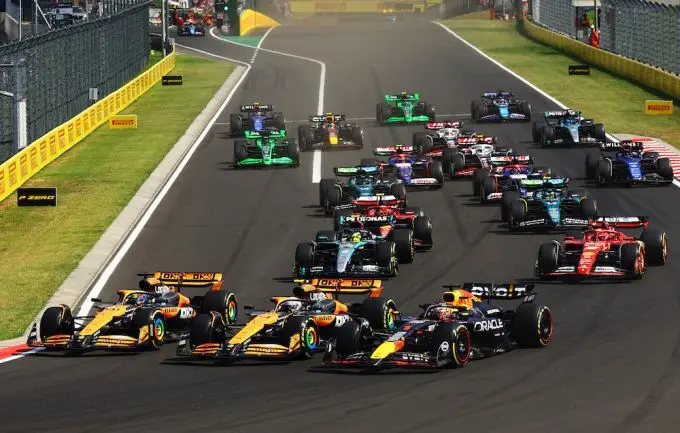 Start GP Hongarije 2025