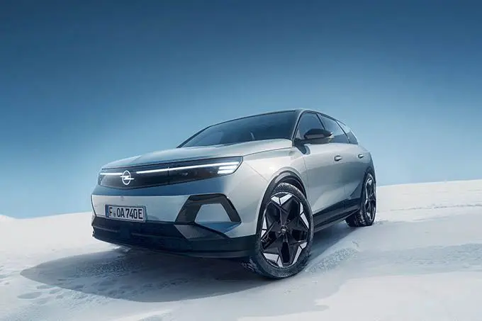OpelGrandlandElectricAWD