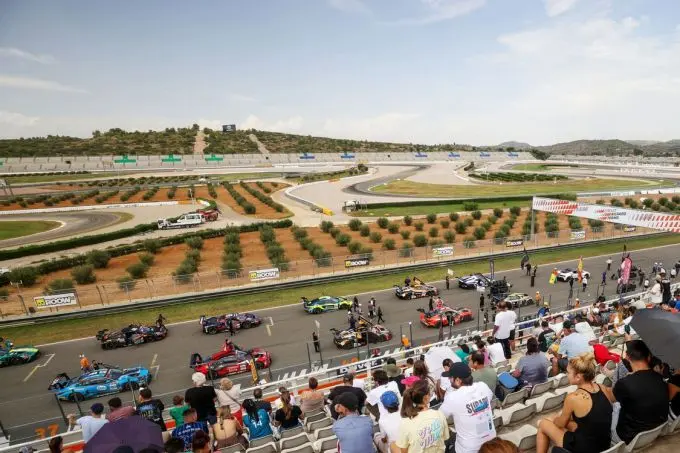GT World Challenge powered by AWS Sprint Cup 2025 Valencia Foto 16