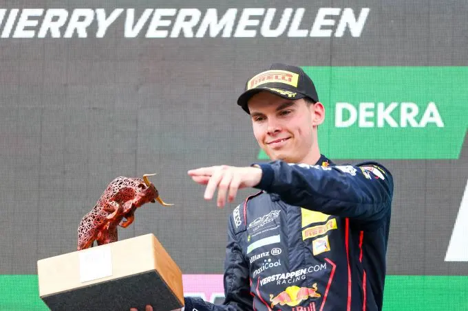 DTM Red Bull Ring Race 14 2025 Foto 4