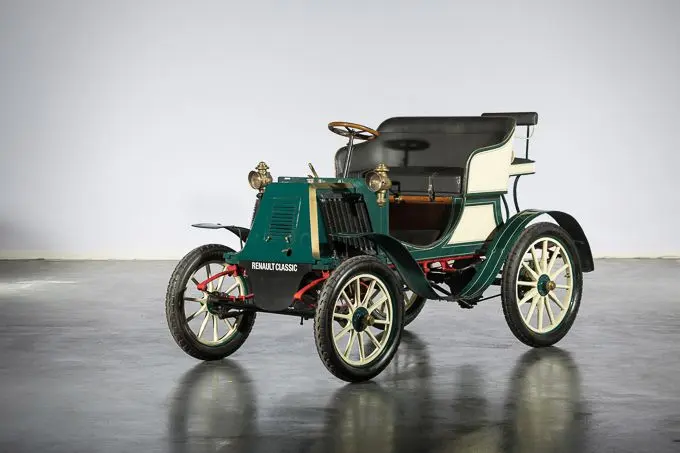 Renault & Artcurial Motorcars