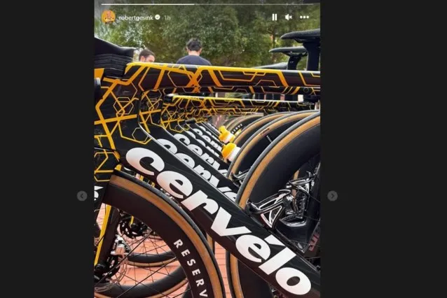 Instagram Bild Geesink Cervelo-Räder hintereinander, Blick durch Rähmen<br>