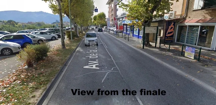 Bild Zielbereich, breite, gerade Straße&amp;lt;br&amp;gt;