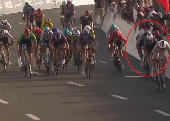 UAE Tour Etappe 6, Danny van Poppel erhält seine zweite gelbe Karte