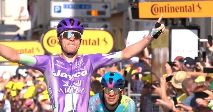 Mauro Schmid gewinnt vor Harold Tejada