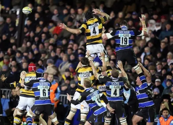 BATH, ENGLAND - NOVEMBER 27: Marty Veale of London Wasps reaches for the line out ball during the Aviva Premiership game between Bath and London Wasps at the Recreation Ground on November 27, 2010 in Bath, England. (Photo by Matt Cardy/Getty Images)