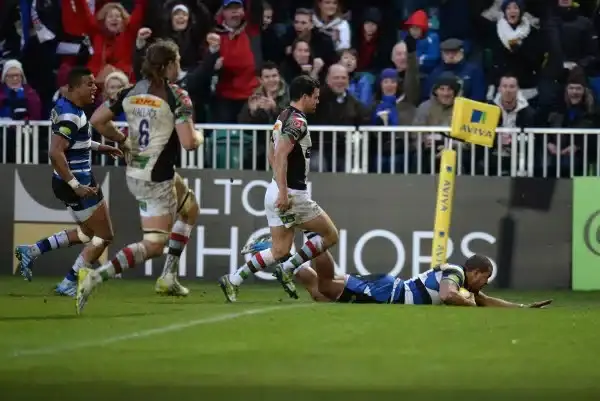 BATH, ENGLAND - DECEMBER 21: Jonathan Joseph of Bath scoring their first try of the match during the Aviva Premiership match between Bath and Harlequins at Recreation Ground on December 21, 2013 in Bath, England. (Photo by Tony Marshall/Getty Images)