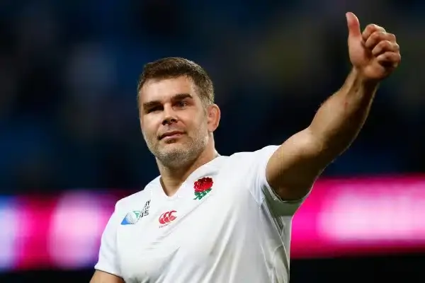 MANCHESTER, ENGLAND - OCTOBER 10: Nick Easter of England applauds the crowd during the 2015 Rugby World Cup Pool A match between England and Uruguay at Manchester City Stadium on October 10, 2015 in Manchester, United Kingdom. (Photo by Laurence Griffiths