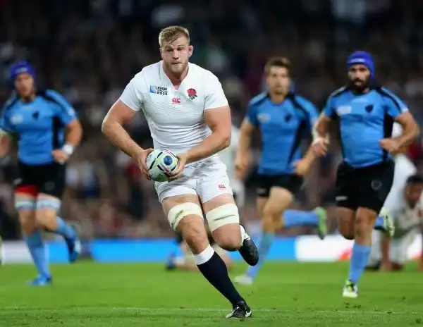 MANCHESTER, ENGLAND - OCTOBER 10: George Kruis of England runs with the bal during the 2015 Rugby World Cup Pool A match between England and Uruguay at Manchester City Stadium on October 10, 2015 in Manchester, United Kingdom. (Photo by David Rogers/Getty