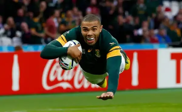 LONDON, ENGLAND - OCTOBER 07: (Re-transmission of #491690038 with alternative crop) Bryan Habana of South Africa goes over for their third try during the 2015 Rugby World Cup Pool B match between South Africa and USA at Olympic Stadium on October 7, 2015 