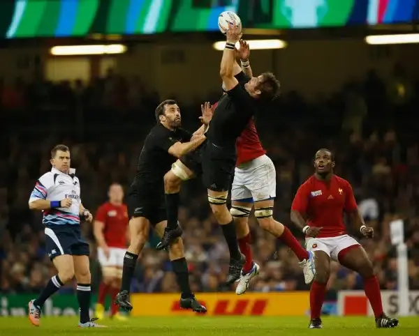 CARDIFF, WALES - OCTOBER 17: Richie McCaw of the New Zealand All Blacks wins the hugh ball under pressure during the 2015 Rugby World Cup Quarter Final match between New Zealand and France at the Millennium Stadium on October 17, 2015 in Cardiff, United K