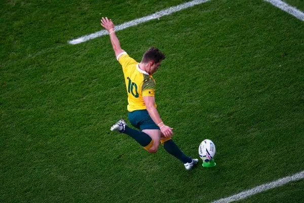 LONDON, ENGLAND - OCTOBER 25: Bernard Foley of Australia kicks at goal during the 2015 Rugby World Cup Semi Final match between Argentina and Australia at Twickenham Stadium on October 25, 2015 in London, United Kingdom.  (Photo by Shaun Botterill/Getty I