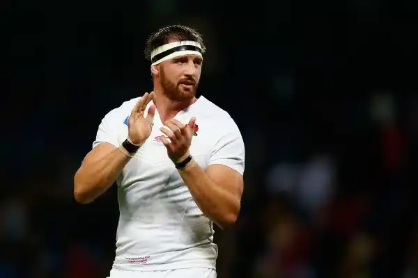 MANCHESTER, ENGLAND - OCTOBER 10: Tom Wood of England applauds the crowd after the 2015 Rugby World Cup Pool A match between England and Uruguay at Manchester City Stadium on October 10, 2015 in Manchester, United Kingdom. (Photo by Laurence Griffiths/Get