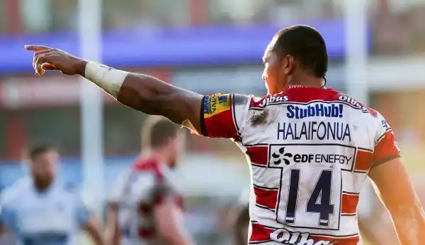 GLOUCESTER, ENGLAND - OCTOBER 31: David Halaifonua of Gloucester during the Aviva Premiership match between Gloucester Rugby and Worcester Warriors at Kingsholm Stadium on October 31, 2015 in Gloucester, England. (Photo by Matt Cardy/Getty Images)