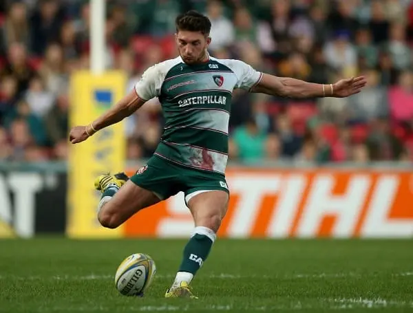 LEICESTER, ENGLAND - NOVEMBER 01: Owen Williams of Leicester kicks a penalty during the Aviva Premiership match between Leicester Tigers and Wasps at Welford Road on November 1, 2015 in Leicester, England. (Photo by Ben Hoskins/Getty Images)