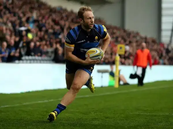WORCESTER, ENGLAND - NOVEMBER 07: Chris Pennell of Worcester runs in a try during the Aviva Premiership match between Worcester Warriors and Newcastle Falcons at Sixways Stadium on November 7, 2015 in Worcester, England. (Photo by Ben Hoskins/Getty Images