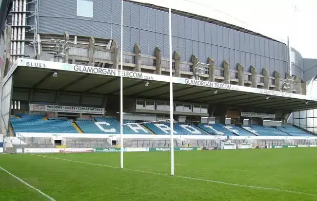 1280px-Cardiff_Arms_Park_and_Millennium_Stadium