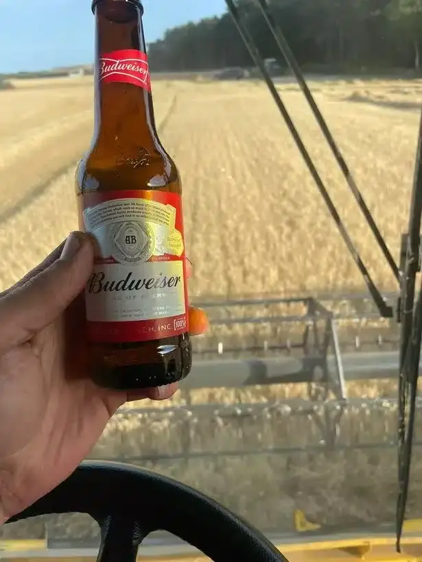1 youngs farm grab 4jpeg 1jpg