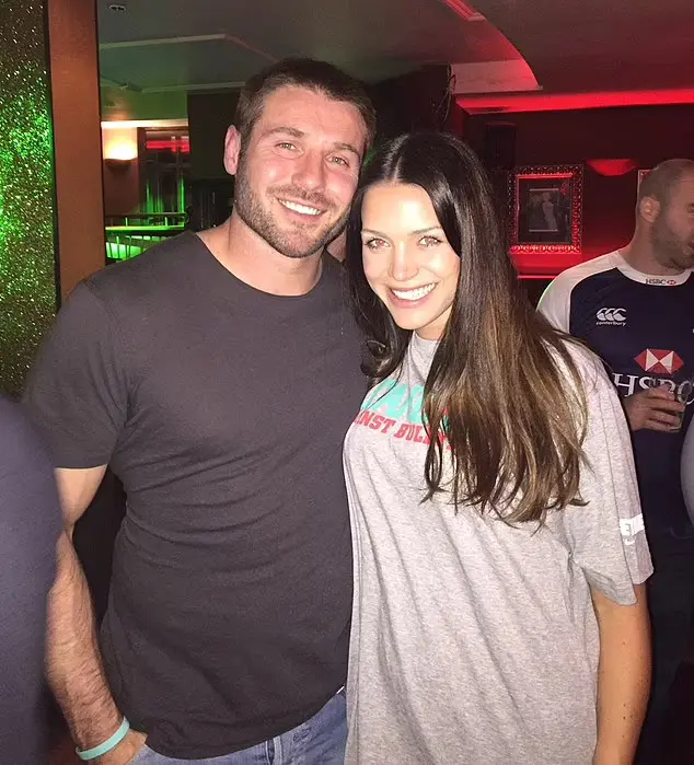 96110209 14490377 she also enjoyed a romance with rugby legend and strictly star b m 77 1741789024934jpg
