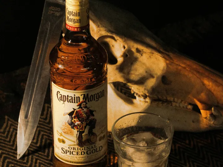 captain morgan bottle