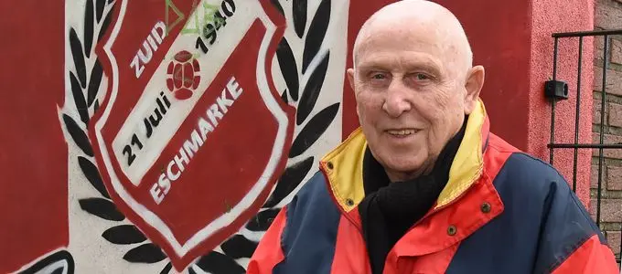 Mister Zuid-Eschmarke Henk Jonge Poerink.