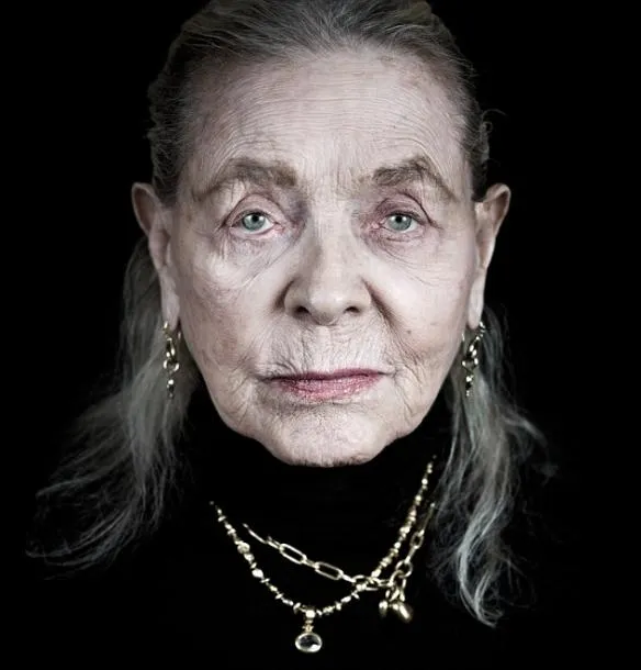 1408055297128 wps 2 lauren bacall hi res expe 584x610