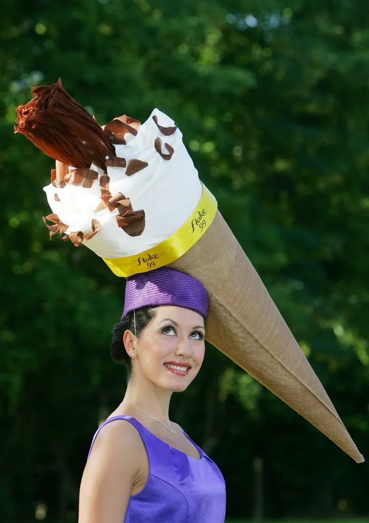 flake hat ascot