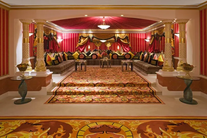 your own giant arabic style lounge
