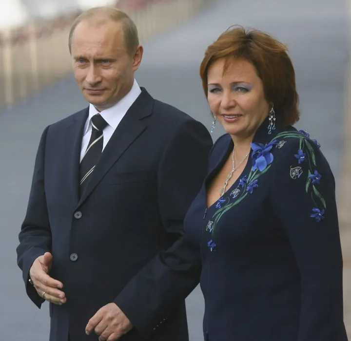 _fea12153-0d4f-4f02-9fbd-5c846c0447f8