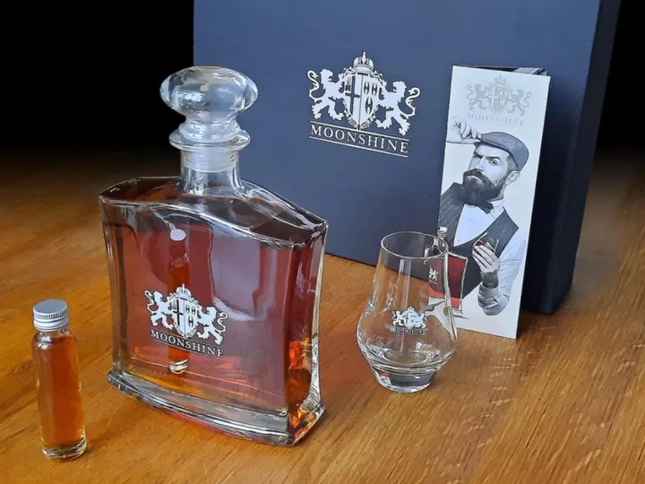 horstman 25yo moonshine whisky