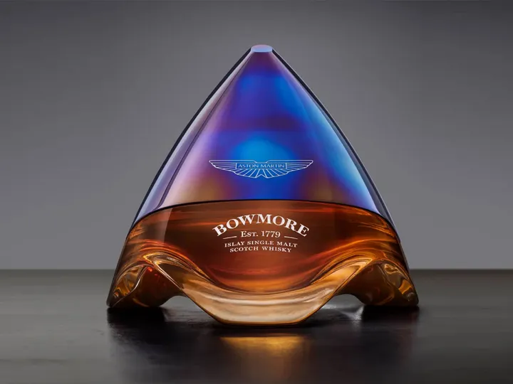 Bowmore Iridios Arc-54 vooraanzicht