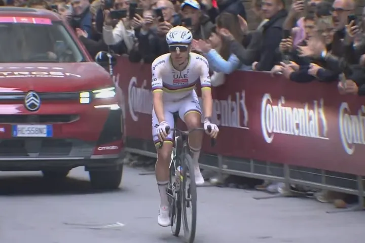 Schermopname_7-3-2026_172435_www.youtube.com