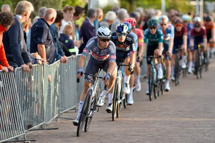 Jasper Philipsen in een wedstrijd