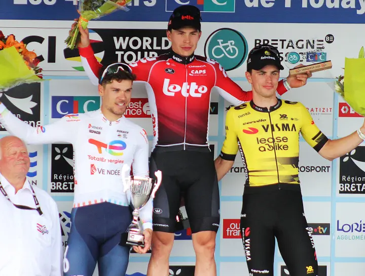 Plouay_2025_157_Bretagne_Classic_podium