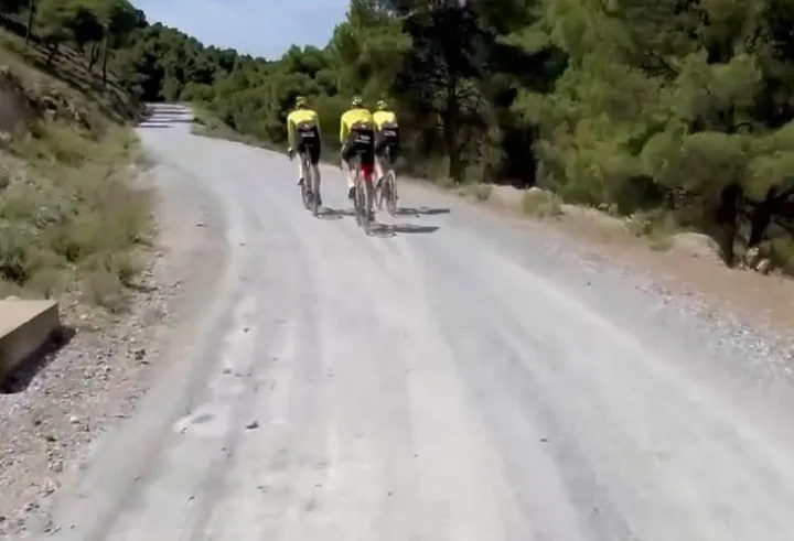 Van Aert deelde beelden van de rit op Strava