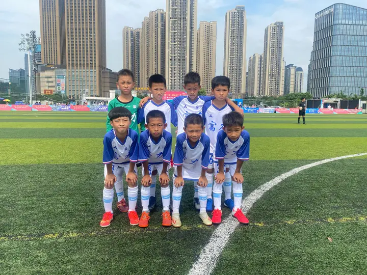 Een jeugdelftal van Guangzhou R&amp;F FC.
