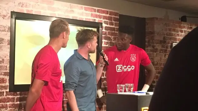 <b><i>Niels Oosthoek in gesprek met André Onana en Kaj Sierhuis. Ook sprak hij eens met Nicolás Tagliafico. 'Dat was één van mijn lievelingsspelers'.</i></b>