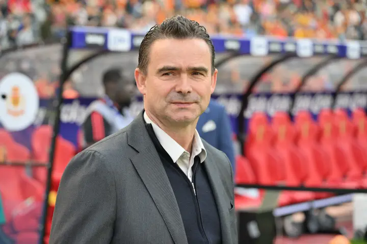 marc overmars royal antwerp