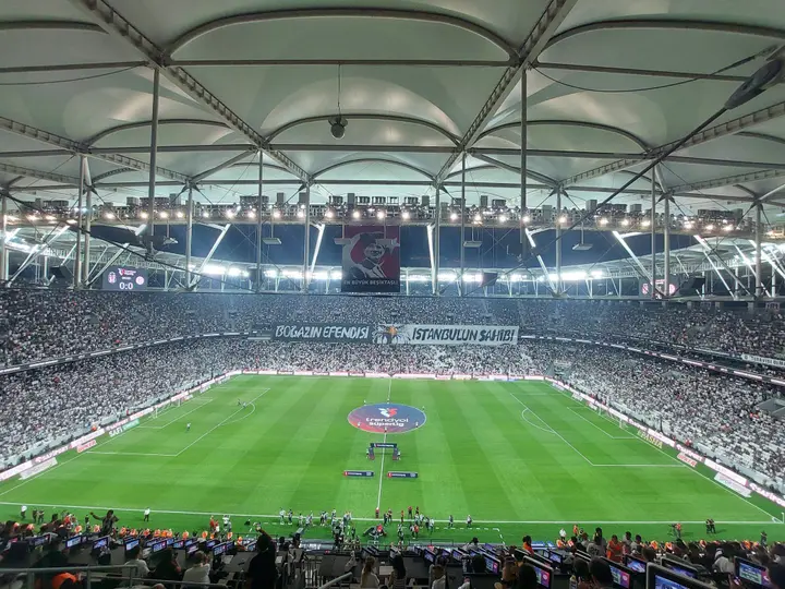 Het stadion van&nbsp;Beşiktaş van binnen&nbsp;