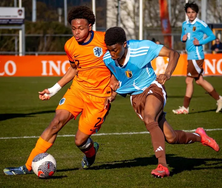 Martis werd omgeturnd tot centrale verdediger en ontwikkelde zich stormachtig op die positie. <i>Foto: T.Superina.</i>