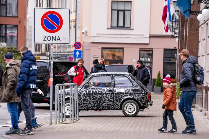 Copyright-ProShots-27522695