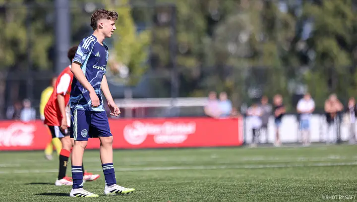 Lennox Heitinga Ajax O15