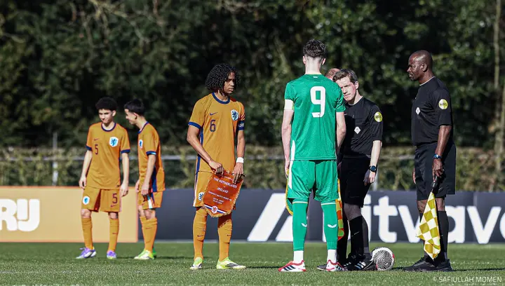 Ajax Showtime Elgyn Hato Oranje O15