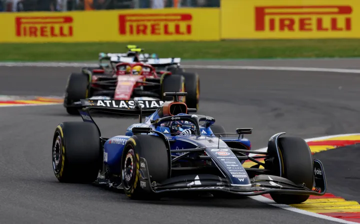 pirelli-williams-alexander-albon-ferrari-lewis-hamilton-gp-belgie-2025-zaterdag-2
