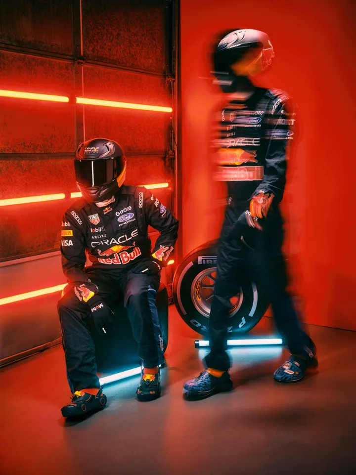 red-bull-racing-crocs