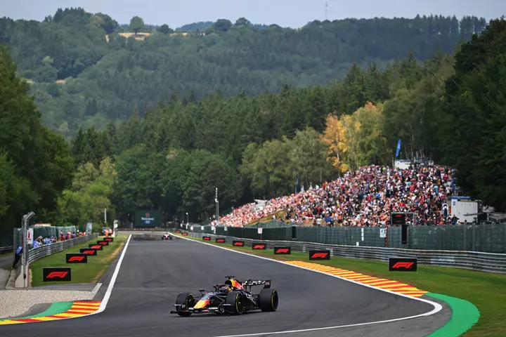 max-verstappen-red-bull-racing-belgië-spa-vrijdag-vt1-14