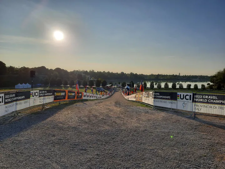 The start of the gravel World Cup
